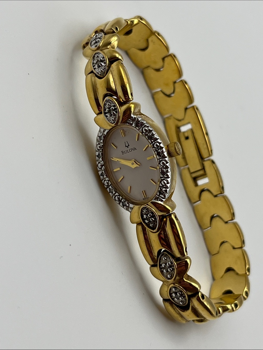 VTG Bulova Gold Tone Bracelet Watch with Crystal Accents